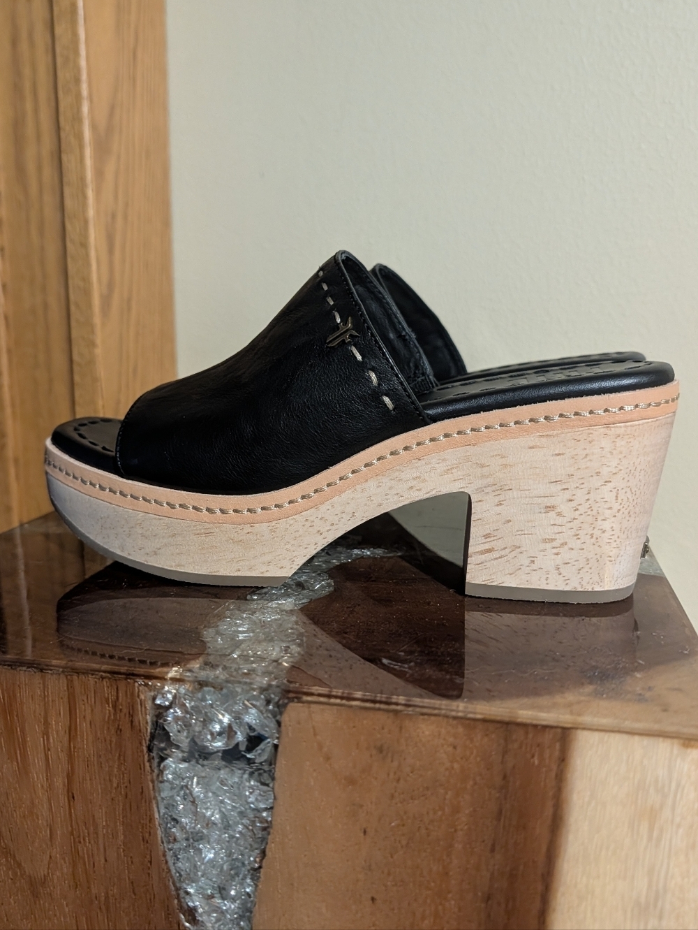 Frye Hazel 2 Platform Slides sz 8 in Black Leather & Natural Wood - Picture 13 of 16